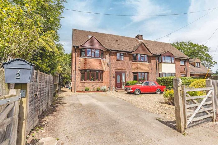 5 Bedroom Semi-Detached House For Sale In Bellswood Lane, Iver, SL0