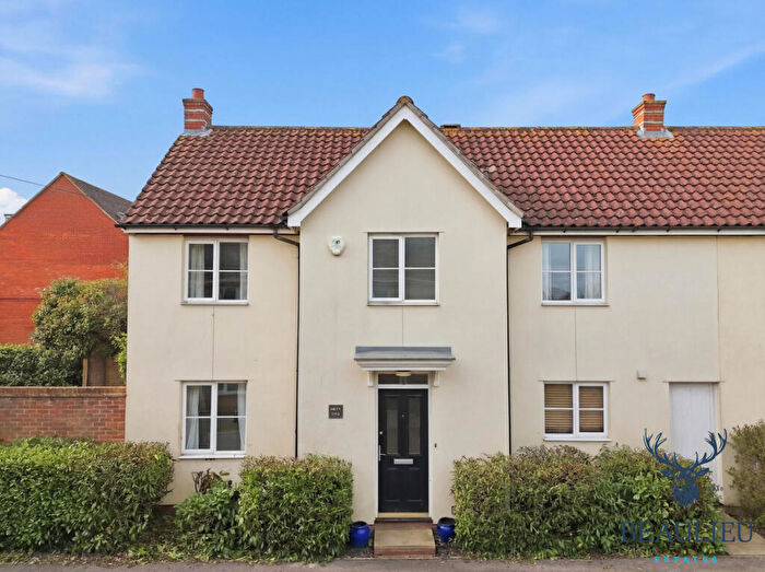 4 Bedroom Semi-Detached House For Sale In Albemarle Link, Beaulieu Park, CM1