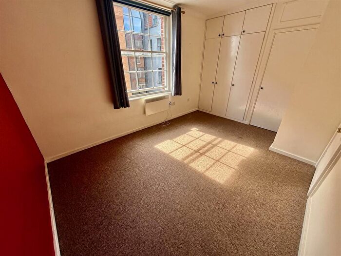 1 Bedroom Flat To Rent In B Gloucester Street, Near Cabot Circus, BS2