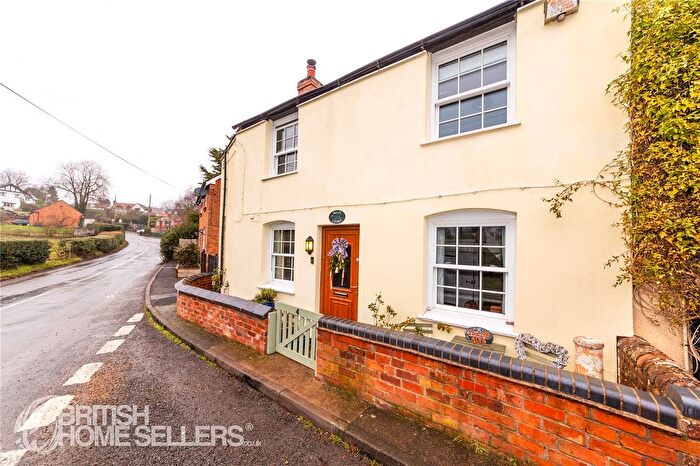 2 Bedroom End Terrace House For Sale In Doctors Hill, Bournheath, Bromsgrove, Worcestershire, B61