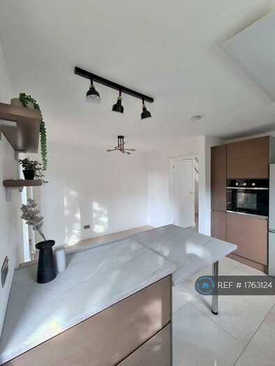 3 Bedroom End Of Terrace House To Rent In Chilcombe Way, Lower Earley, Reading, RG6