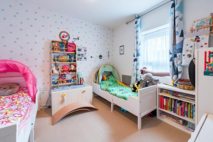 2 Bedroom Flat For Sale In Newham Way, London, , Beckton, London, E6