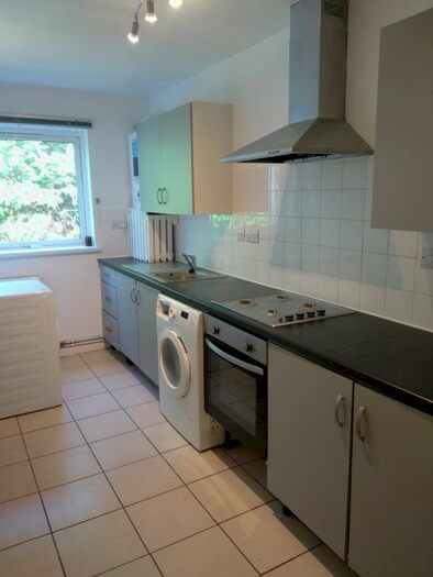 1 Bedroom Maisonette To Rent In Whitehall Road, Greater London, Uxbridge, UB8