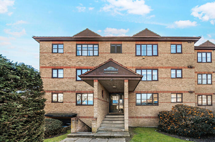 1 Bedroom Apartment To Rent In McKinlay Court, Park View Road, Welling, Kent, DA16
