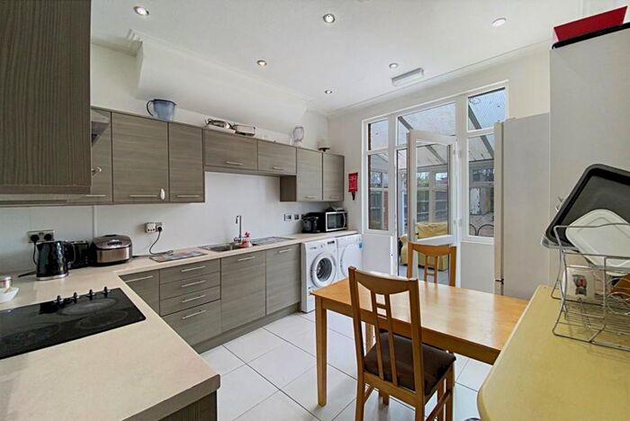 5 Bedroom Terraced House To Rent In Spencer Avenue, Coventry, CV5