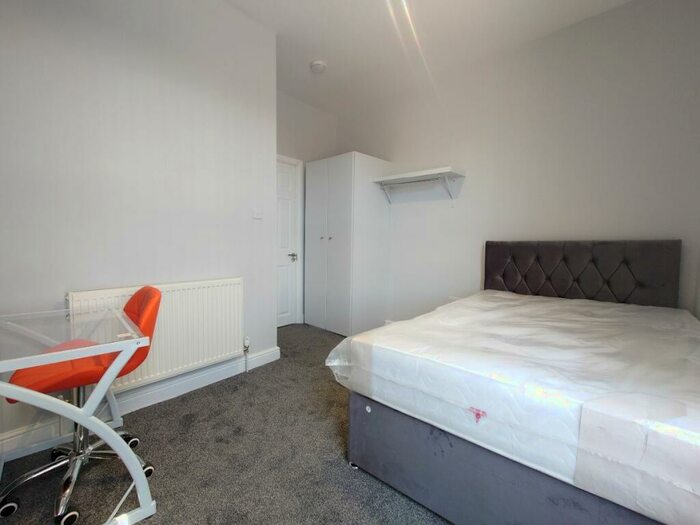 3 Bedroom Terraced House To Rent In Needham Road, Liverpool, L7