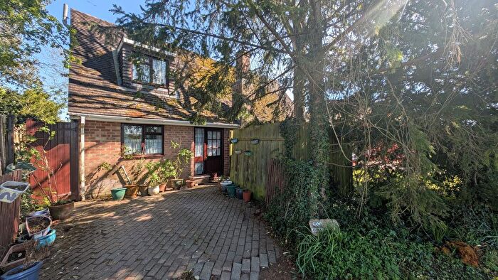 2 Bedroom Cottage To Rent In Fyfield Lane, Weyhill, Hampshire, SP11