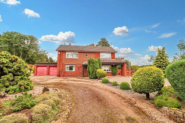 4 Bedroom Detached House For Sale In Holt House Lane, Leziate, King's Lynn, Norfolk, PE32