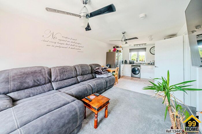 1 Bedroom Flat For Sale In Elderflower Drive, Emersons Green, Bristol, BS16