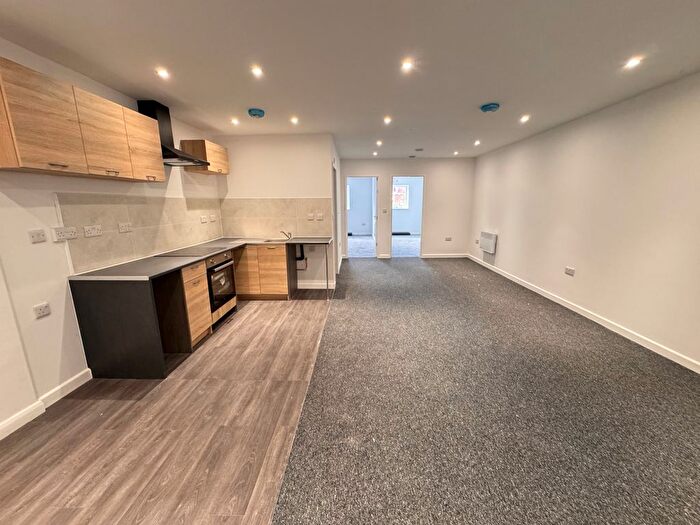 2 Bedroom Flat To Rent In Broadmeadow Flats, Warstones Drive, Wolverhampton, WV4