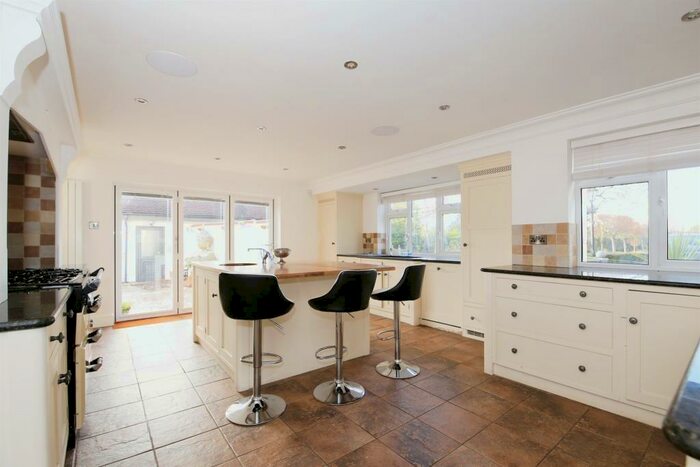 5 Bedroom Detached House For Sale In Bullock Road, Haddon, Peterborough, PE7