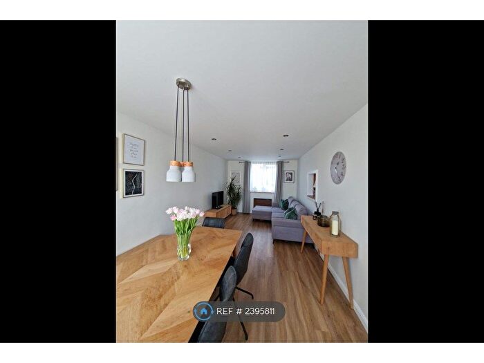 2 Bedroom Terraced House To Rent In Odencroft Road, Slough, SL2