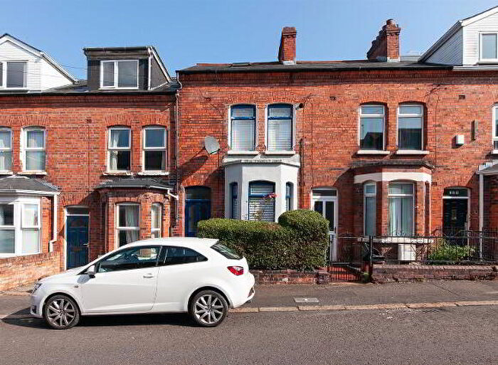 3 Bedroom Terrace House For Sale In Dunluce Avenue, Belfast, BT9