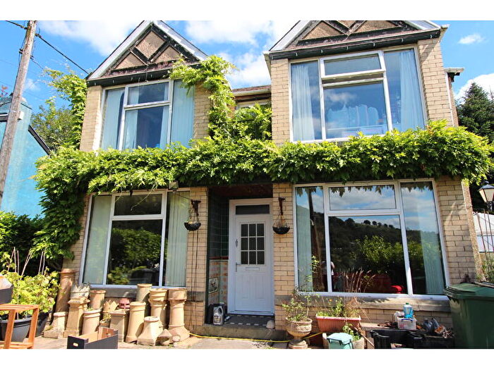 5 Bedroom Villa For Sale In High Street, Six Bells, Abertillery, NP13