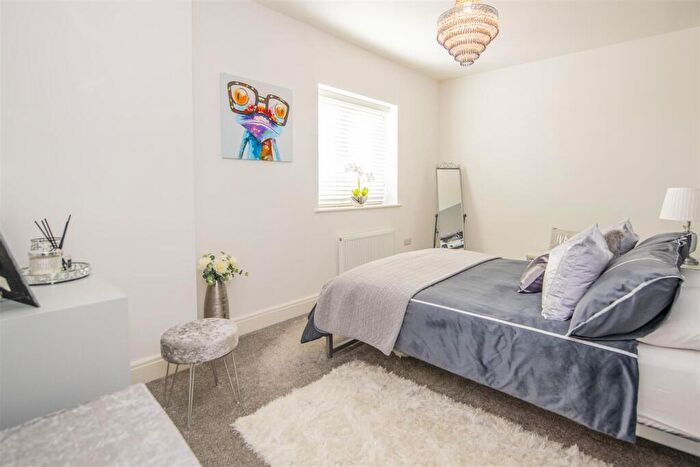 4 Bedroom Detached House For Sale In The Avenue, Corby, NN17