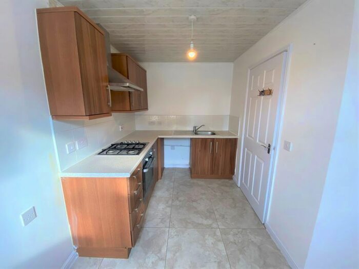 3 Bedroom Semi-Detached House To Rent In Metcombe Way, Manchester, M11