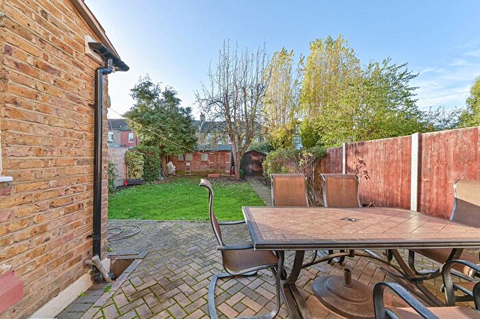 6 Bedroom End Terrace House To Rent In Hafton Road, Catford, London, SE6