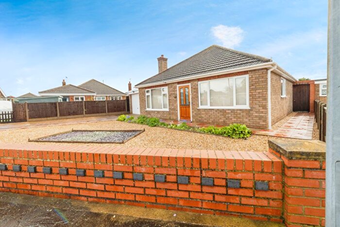 2 Bedroom Bungalow For Sale In Manor Road, North Hykeham, Lincoln, Lincolnshire, LN6