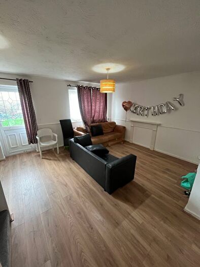 2 Bedroom Detached House To Rent In Lewis Way, Dagenham, RM10