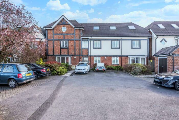 2 Bedroom Apartment To Rent In London Road, Headington, OX3