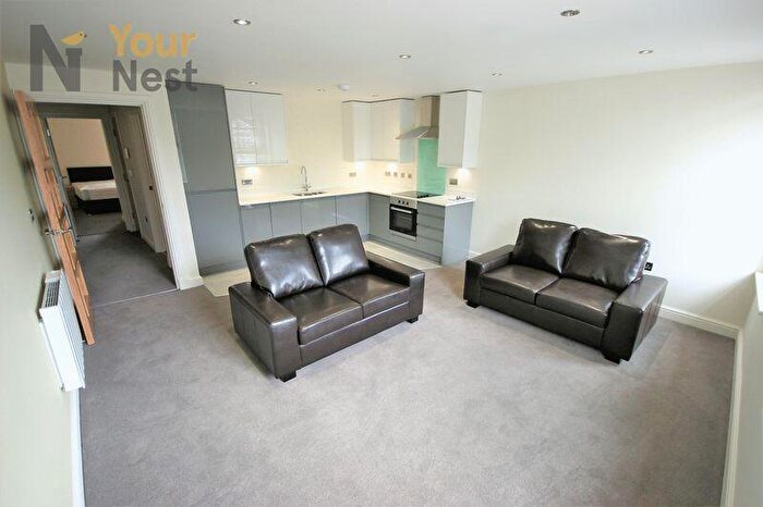 2 Bedroom Apartment To Rent In Flat, Park View, Headingley., LS6