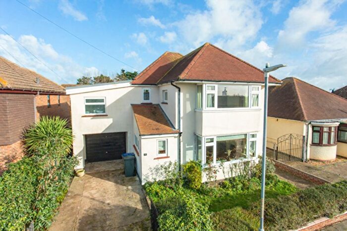 4 Bedroom Detached House For Sale In Haven Drive, Herne Bay, Kent, CT6