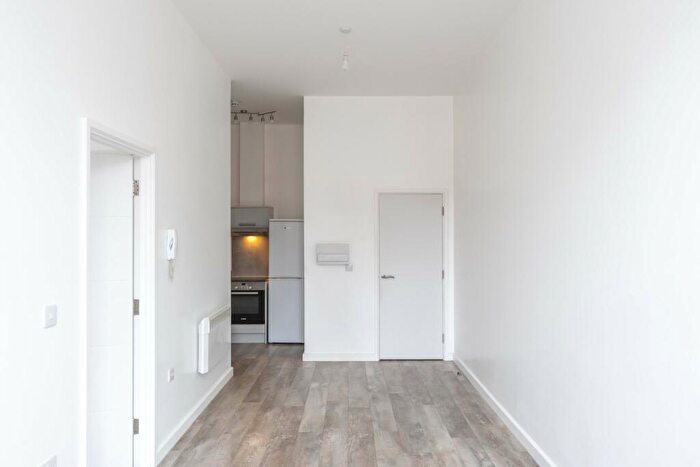 1 Bedroom Flat For Sale In Griffon House, East Street, Bedminster, BS3