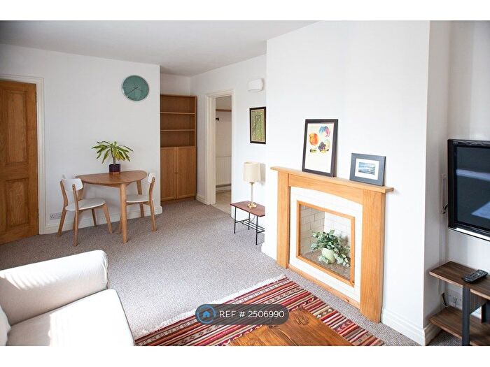 3 Bedroom Terraced House To Rent In Mauldeth Road West, Withington, Manchester, M20