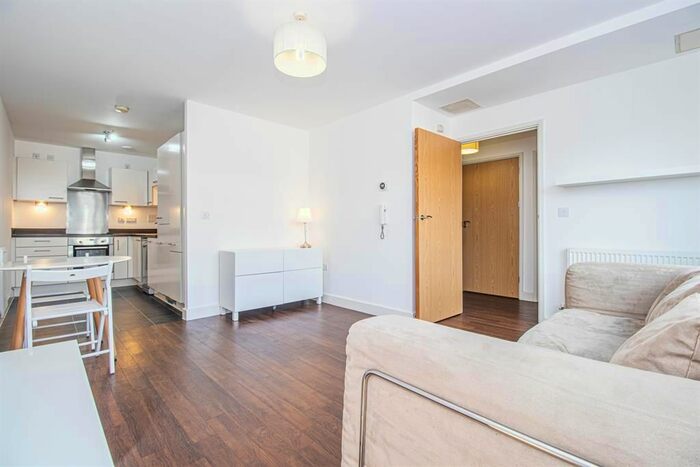 1 Bedroom Flat To Rent In Dunbridge Street, London E2