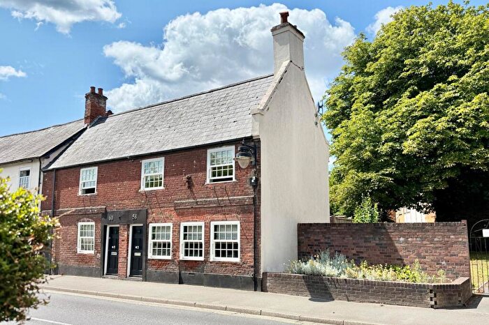 4 Bedroom Cottage For Sale In Central Ringwood, BH24