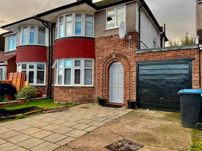 4 Bedroom Semi-Detached House To Rent In Dalmeny Close, Wembley, HA0