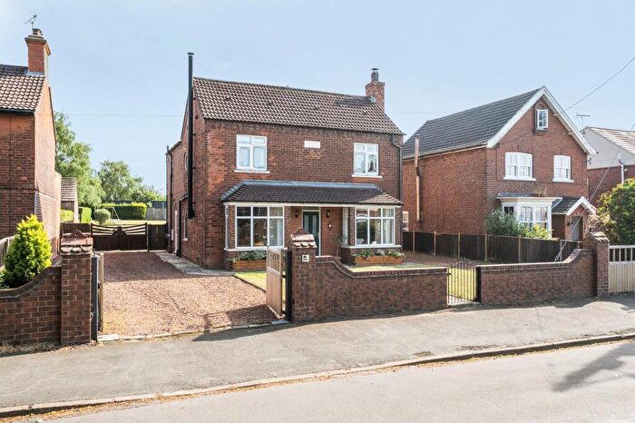 4 Bedroom Detached House For Sale In Flixborough Road, Burton-Upon-Stather, DN15