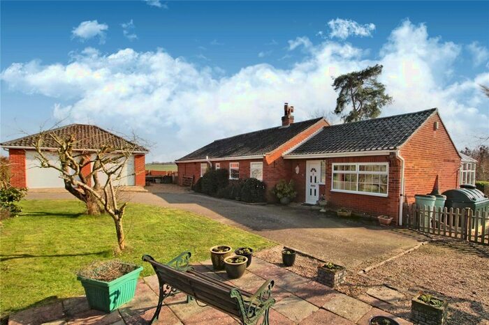 4 Bedroom Bungalow For Sale In Shotesham Lane, Saxlingham Nethergate, Norwich, Norfolk, NR15