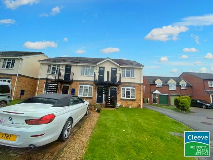 1 Bedroom Flat To Rent In Hunters Road, Bishops Cleeve, GL52