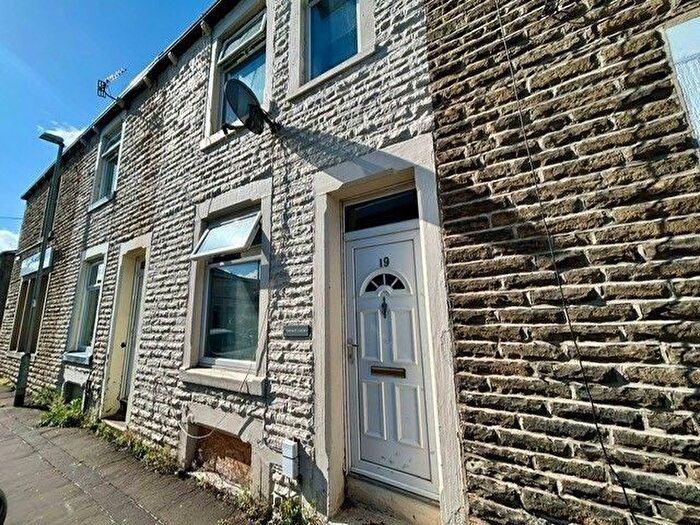 3 Bedroom Terraced House To Rent In Hinton Street, Burnley, BB10
