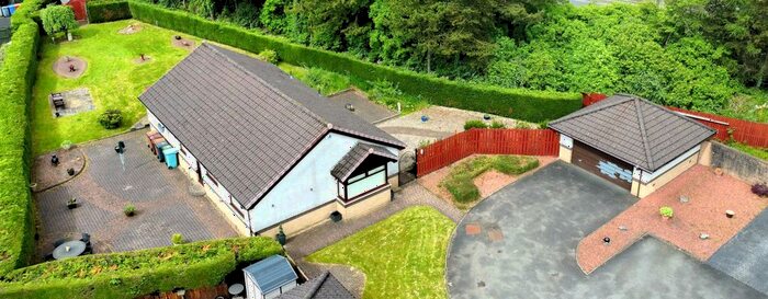 3 Bedroom Detached Bungalow For Sale In Woodmill Gardens, Glasgow, G67