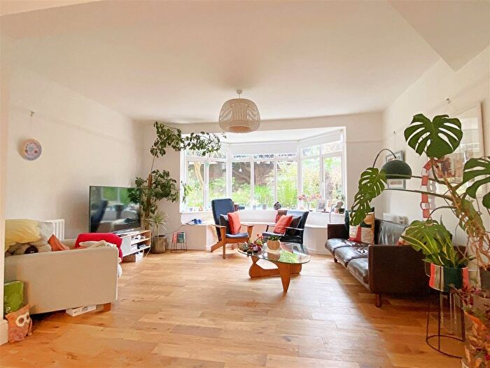 4 Bedroom Property To Rent In Davigdor Road, Hove, BN3