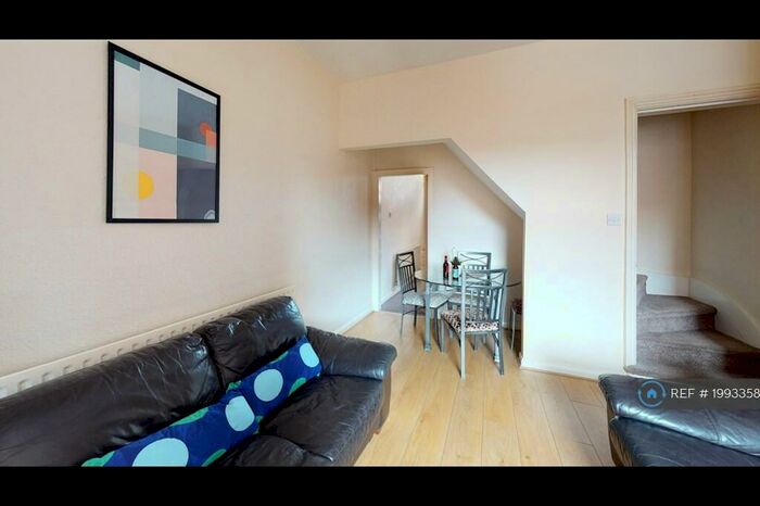 4 Bedroom Terraced House To Rent In Jarrom Street, Leicester, LE2
