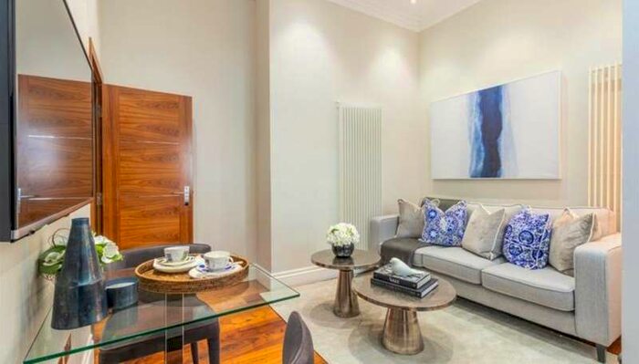1 Bedroom Apartment To Rent In Garden House, Kensington Gardens Square, London, W2