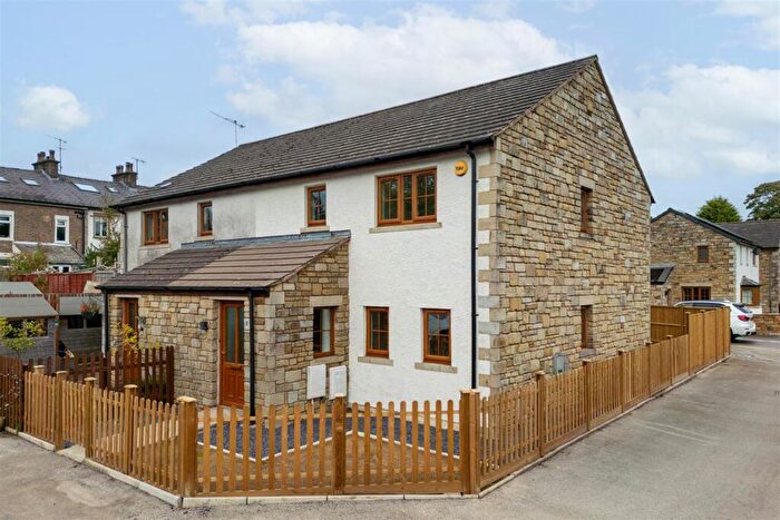3 Bedroom Semi-Detached House For Sale In The Sidings, Low Bentham, LA2