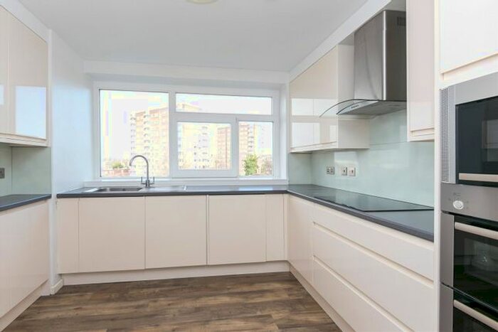 3 Bedroom Flat To Rent In Walsingham, St. Johns Wood Park, NW8