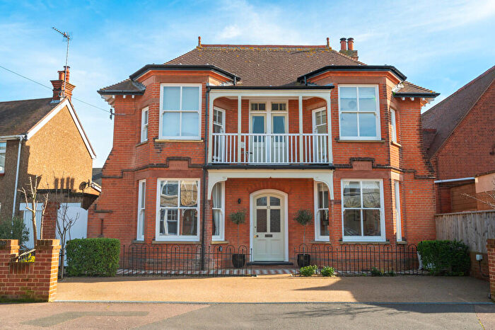 5 Bedroom Detached House For Sale In Tomline Road, Felixstowe, IP11