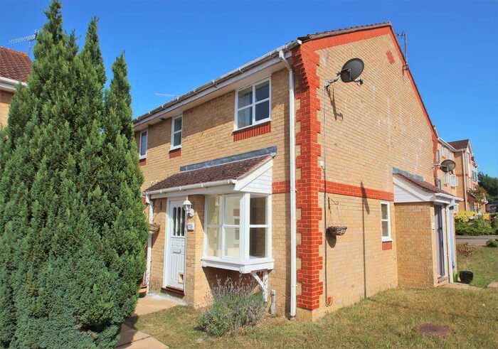 1 Bedroom Cluster House To Rent In Lyon Close, Maidenbower, Crawley, RH10