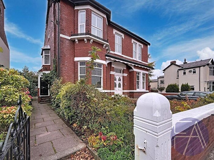 2 Bedroom Apartment To Rent In Aughton Road, Southport, PR8