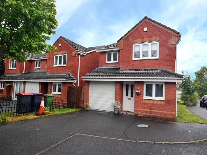 3 Bedroom Detached House For Sale In Cardinals Close, Donnington Wood, Telford, TF2