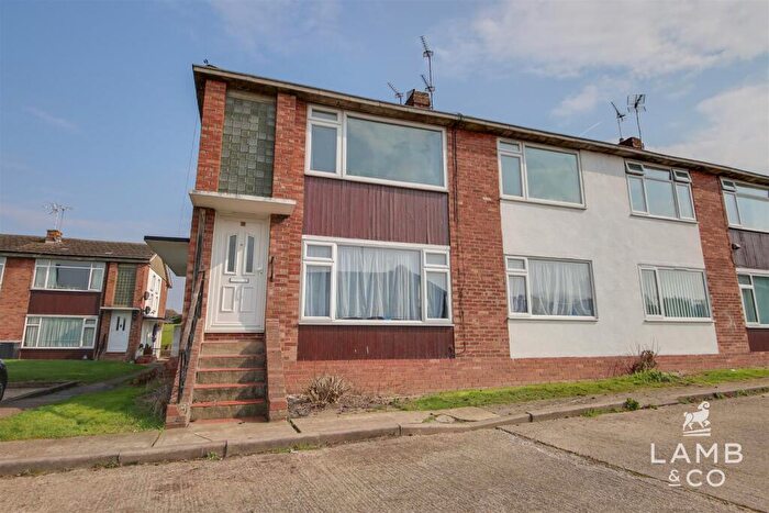 2 Bedroom Flat For Sale In Silverdale Court, Clacton-on-Sea, CO15