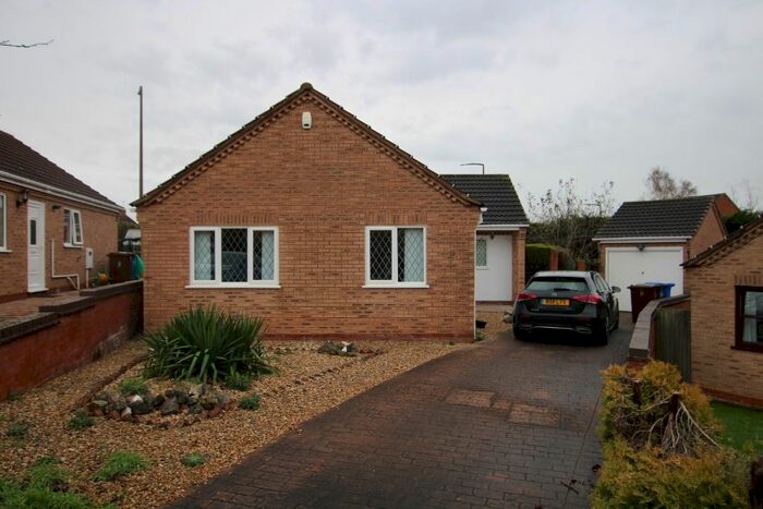 3 Bedroom Bungalow To Rent In Tean Close, Burton-On-Trent DE15