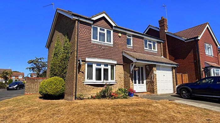 4 Bedroom Detached House For Sale In Buttermere Way, Eastbourne, BN23
