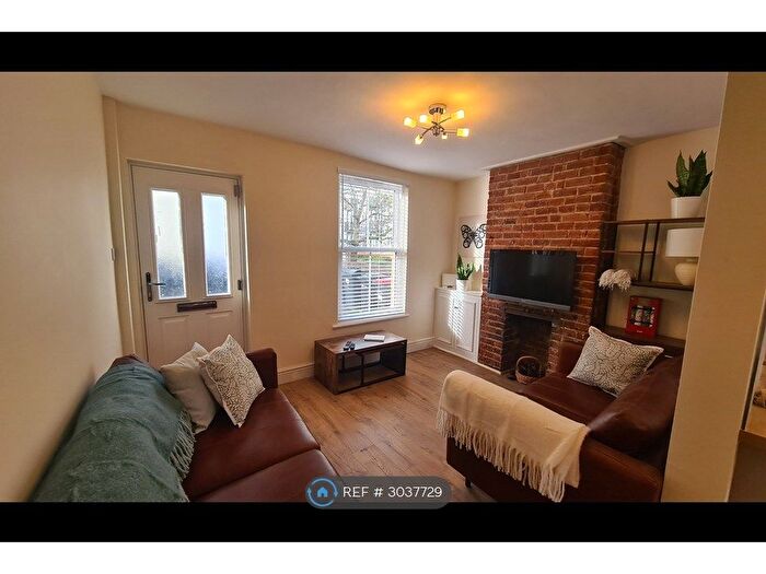 2 Bedroom End Terrace House To Rent In St Edmunds Road, Canterbury, CT1