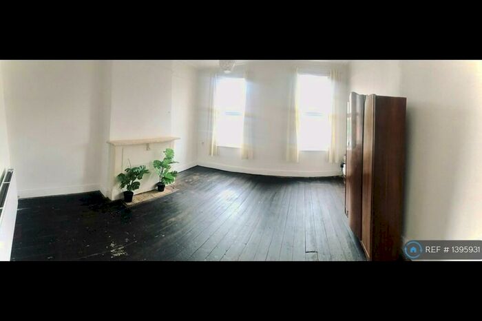 4 Bedroom Flat To Rent In Aigburth Rd, Liverpool, L17